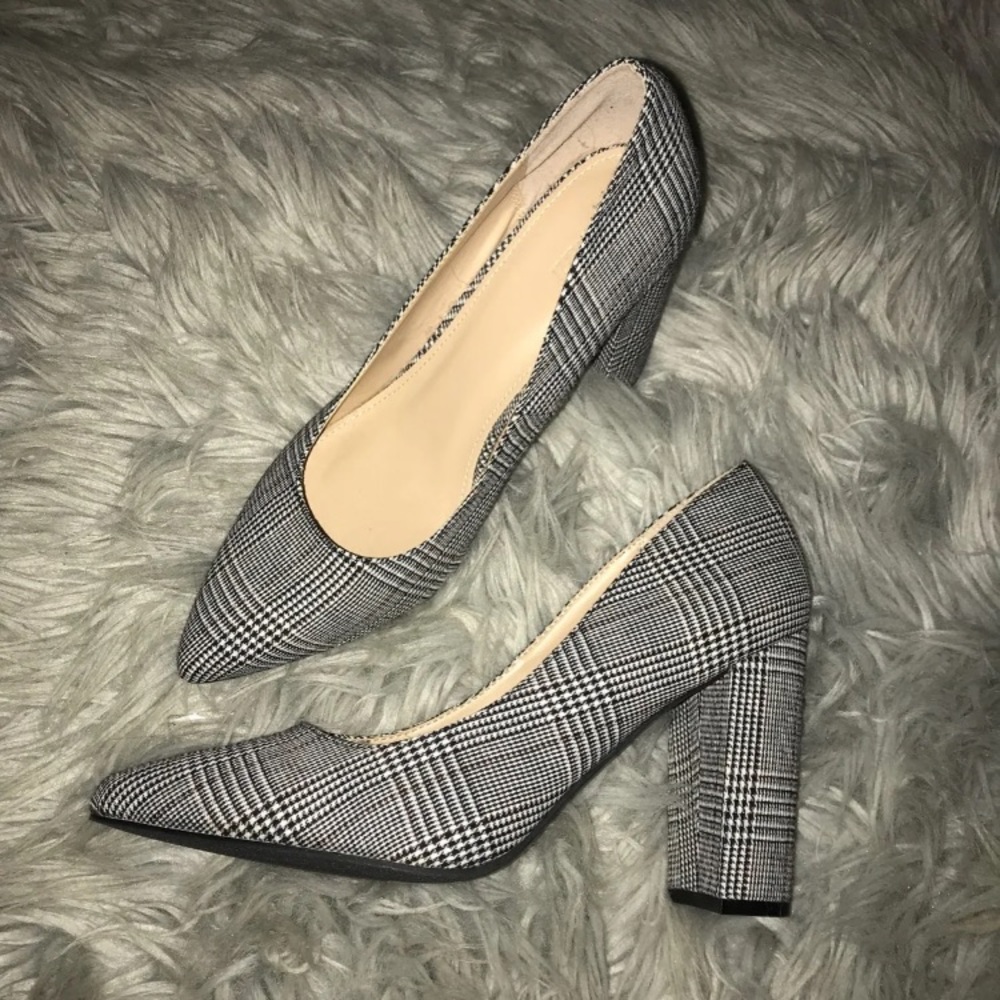 Houndstooth Pumps